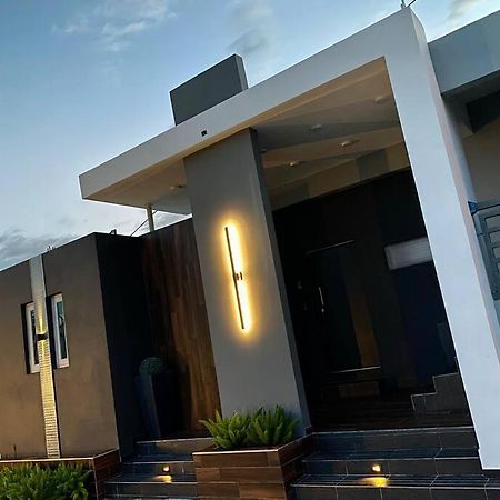 Pasavento - Modern Black Suite Camaceyes Exterior foto